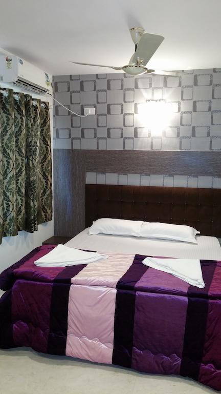 Capital Suites Bangalore Esterno foto