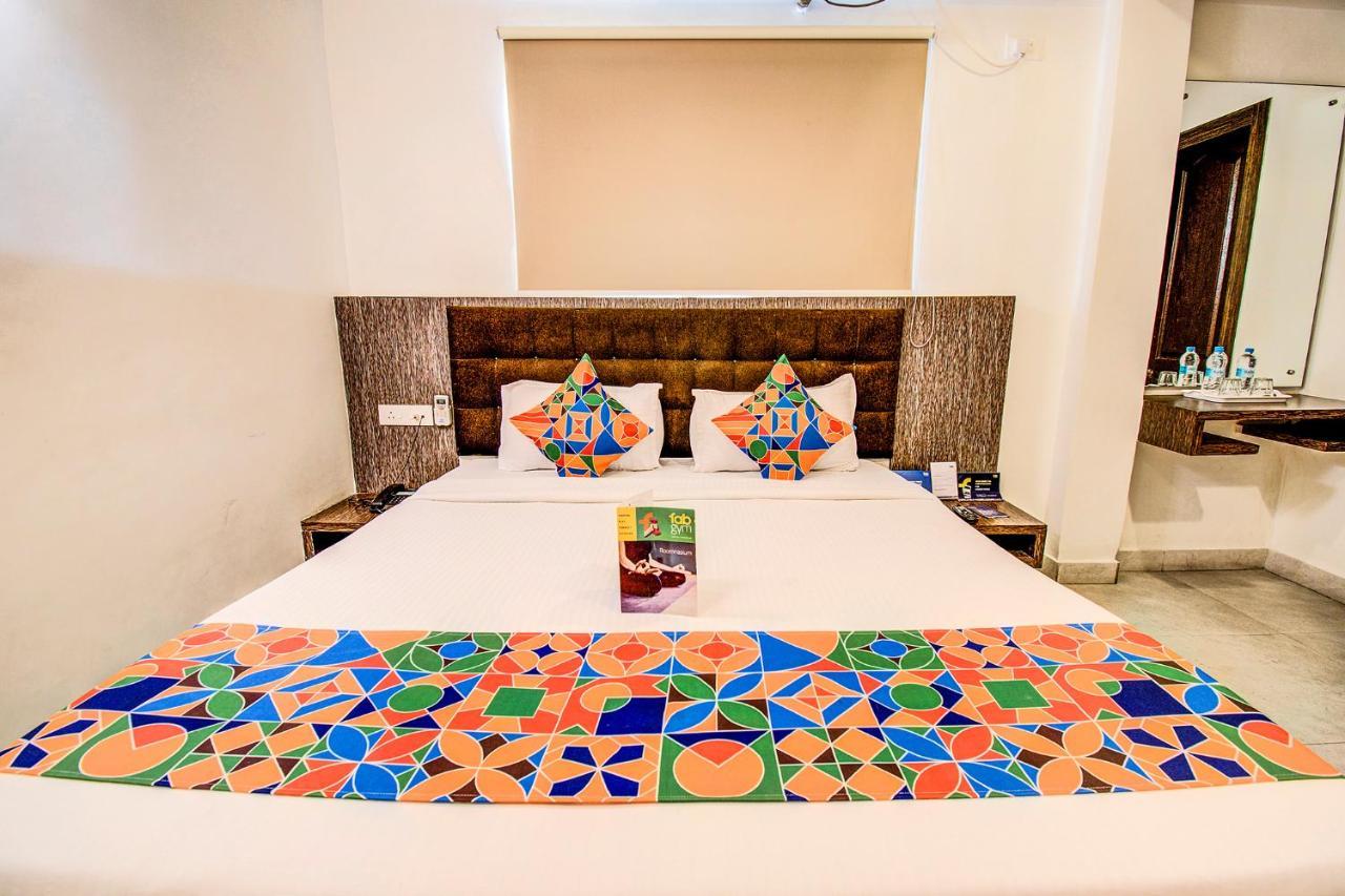 Capital Suites Bangalore Esterno foto