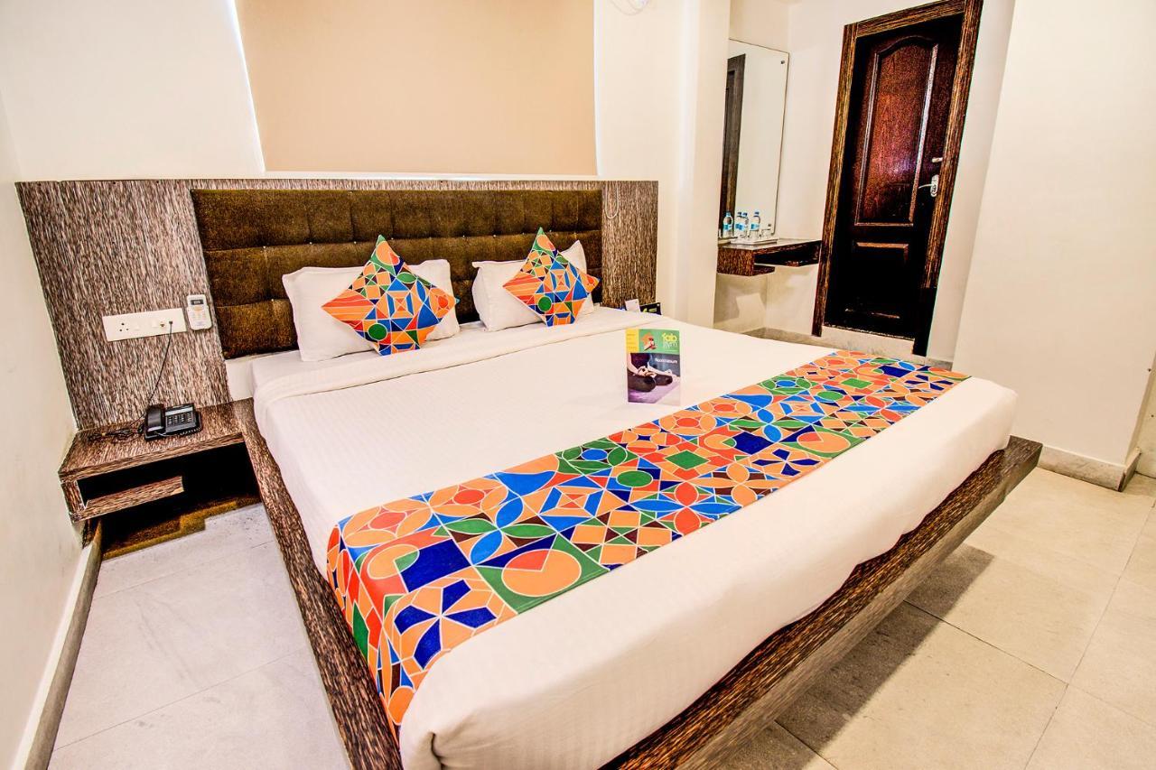 Capital Suites Bangalore Esterno foto