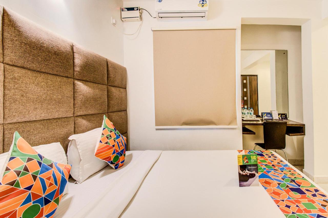 Capital Suites Bangalore Esterno foto